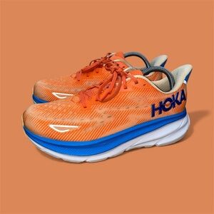 Hoka One One HOKA Clifton 9 Vibrant Orange Impala Size 9.5 2E
